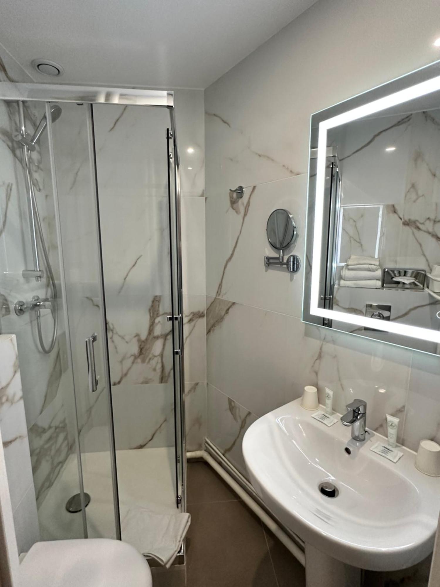 Hotel Riviera Renovated Paris Luaran gambar